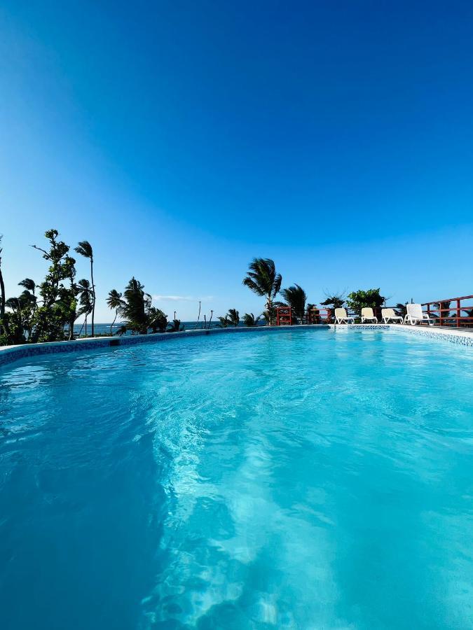 Lovely Beachfront 2 Bedrooms Condo With 2 Pools 拉斯特拉纳斯 外观 照片