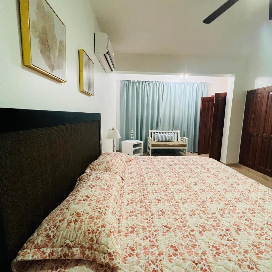 Lovely Beachfront 2 Bedrooms Condo With 2 Pools 拉斯特拉纳斯 外观 照片